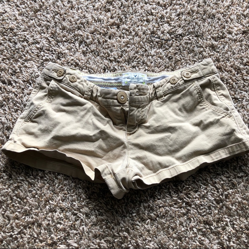 American Eagle khaki shorts